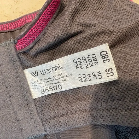 Wacoal Gray/Purple Full figure Support Underwire Sports Bra US 38D - Picture 9 of 9